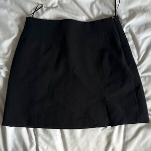 Zara Elegant Black Mini Skirt